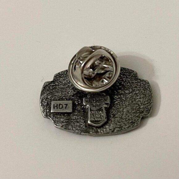 Harley Davidson Legend The Lives On Eagle Pin - Picture 3 of 8